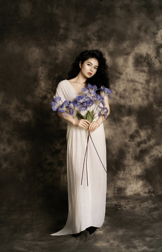 光影沉鸢